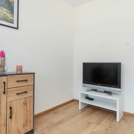 Apartmán Sloneczny Z Pieknym Widokiem, Balkon & Parking By Renters *