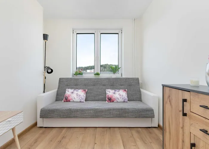 아파트 Sloneczny Z Pieknym Widokiem, Balkon & Parking By Renters 소포트