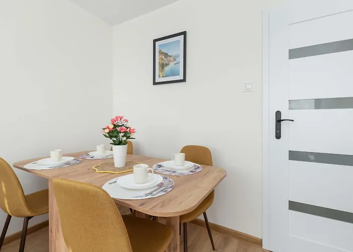 Sloneczny Z Pieknym Widokiem, Balkon & Parking By Renters *