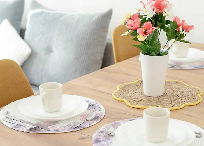 아파트 Sloneczny Z Pieknym Widokiem, Balkon & Parking By Renters 소포트