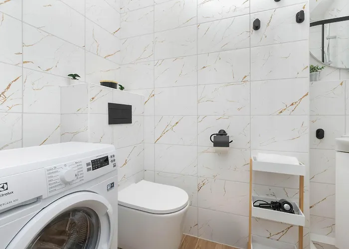 Sloneczny Z Pieknym Widokiem, Balkon & Parking By Renters